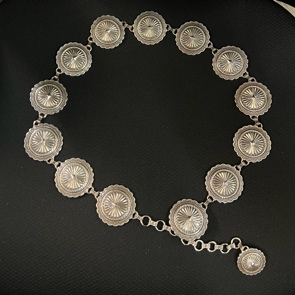 Western 90’s Concho Chain Belt Silver Metal Circle 42in long